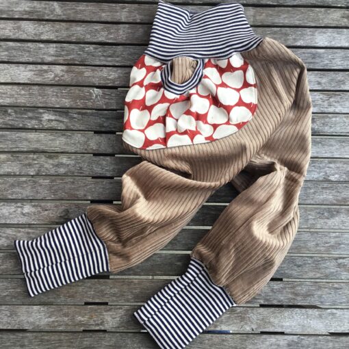 Cordhose Räuberhose "Apfelliebe" beige